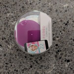 Foreo luna fofo smart facial cleansing brush